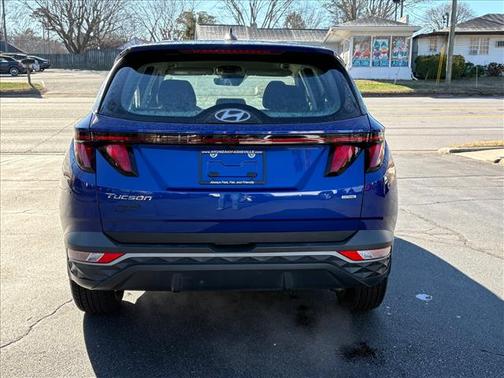 2022 Hyundai TUCSON SE