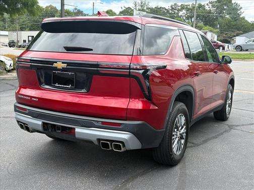 Radiant Red 2025 Chevrolet Traverse LT