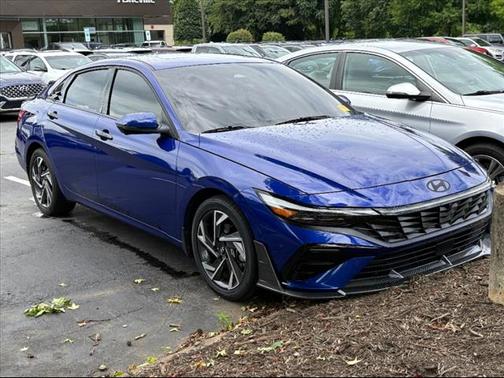 2024 Hyundai ELANTRA Limited
