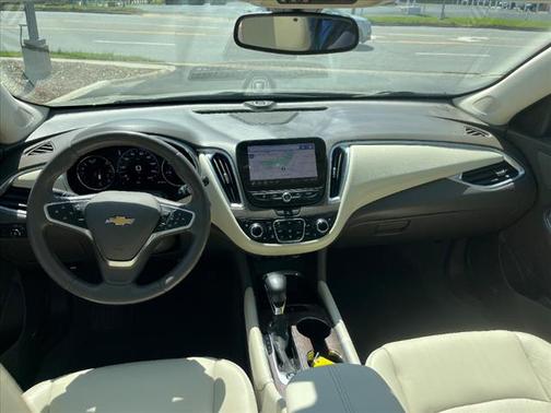 2022 Chevrolet Malibu Premier