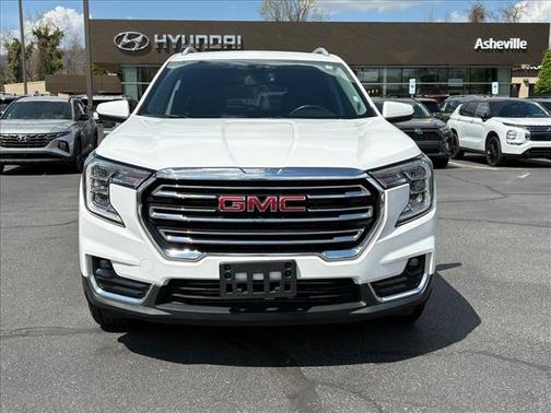 Summit White 2023 GMC Terrain SLT
