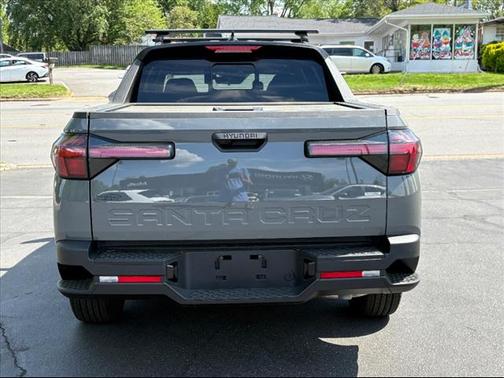 2025 Hyundai SANTA CRUZ SEL Activity