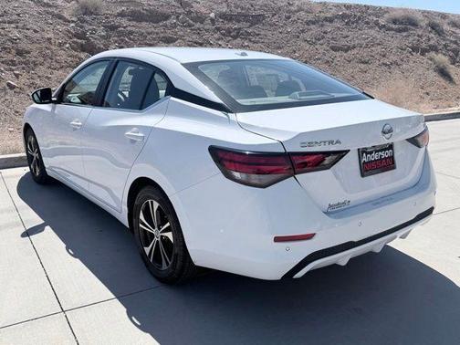 Cloud White 2022 Nissan Sentra SV