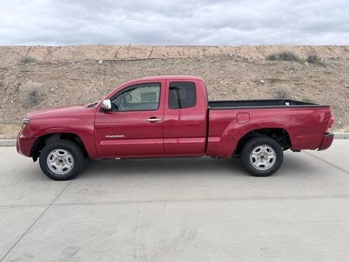 2015 Toyota Tacoma Base