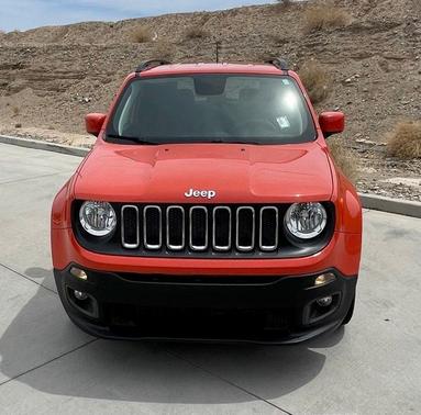 Photo 2 of 25 of 2018 Jeep Renegade Latitude