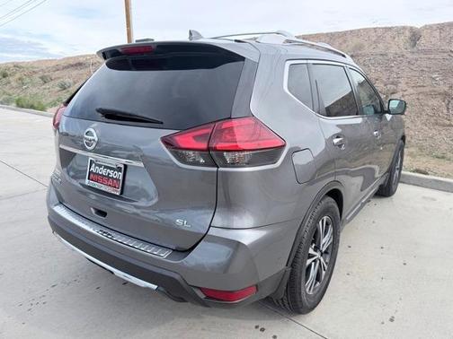 2017 Nissan Rogue SL