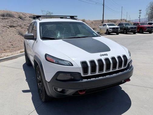 Bright White Clearcoat 2017 Jeep Cherokee Trailhawk