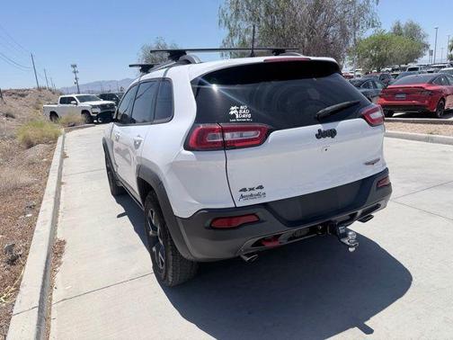 Bright White Clearcoat 2017 Jeep Cherokee Trailhawk