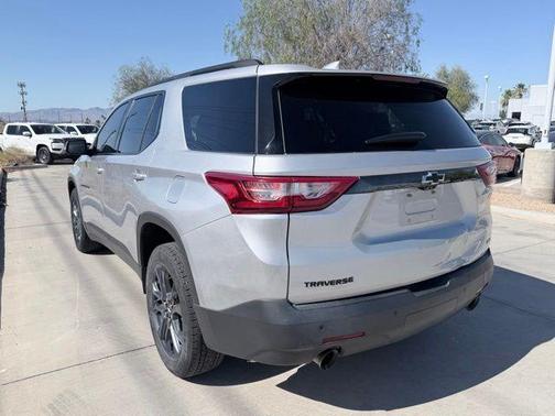 Silver Ice Metallic 2021 Chevrolet Traverse RS