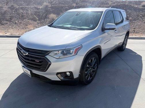 Silver Ice Metallic 2021 Chevrolet Traverse RS