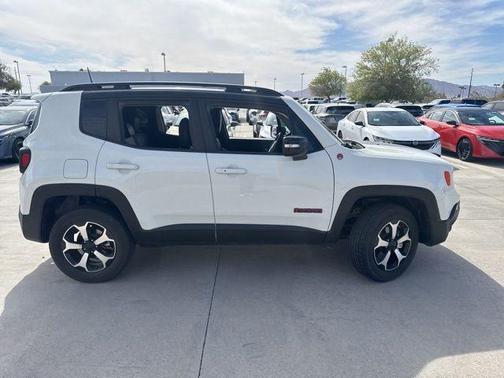 2022 Jeep Renegade Trailhawk