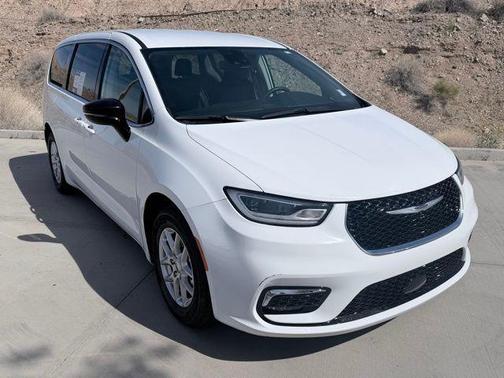 2024 Chrysler Pacifica Touring-L