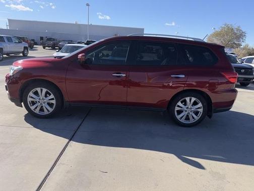 2018 Nissan Pathfinder SL