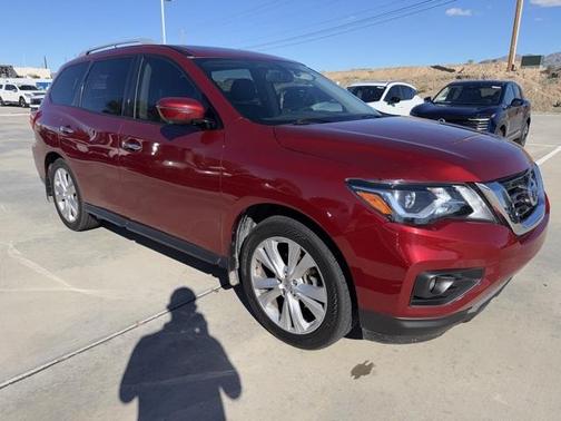 2018 Nissan Pathfinder SL