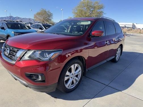 2018 Nissan Pathfinder SL