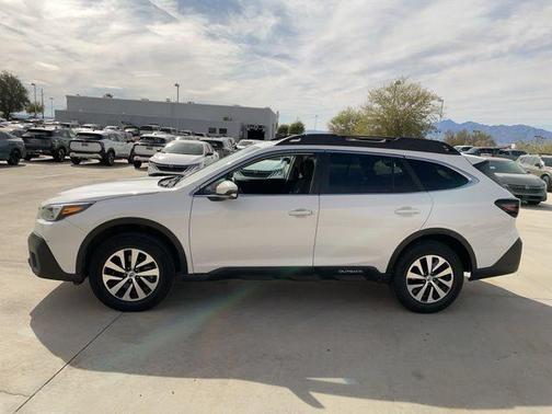 2022 Subaru Outback Premium