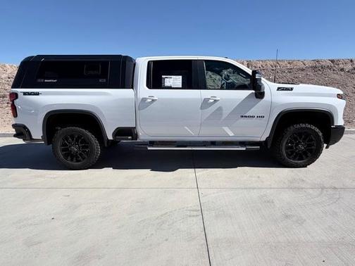 2025 Chevrolet Silverado 3500 LT