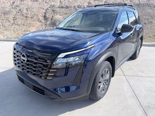Deep Ocean Blue 2026 Nissan Pathfinder SV