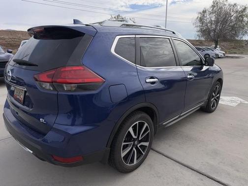 2017 Nissan Rogue SL