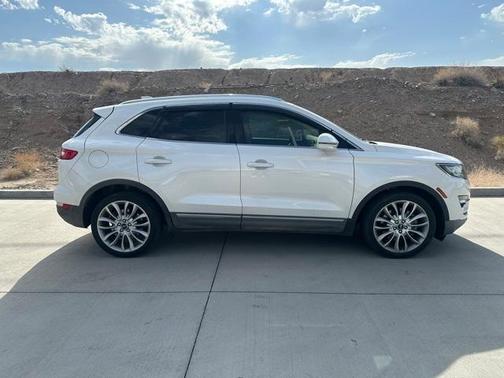 2015 Lincoln MKC Base