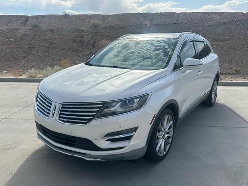 2015 Lincoln MKC Base