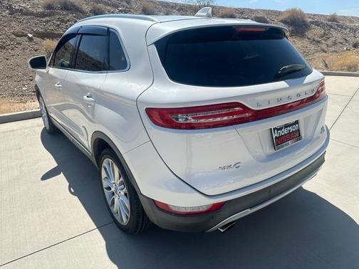 2015 Lincoln MKC Base