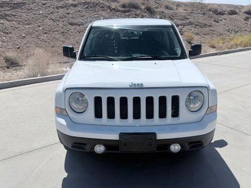 Bright White Clearcoat 2016 Jeep Patriot Sport
