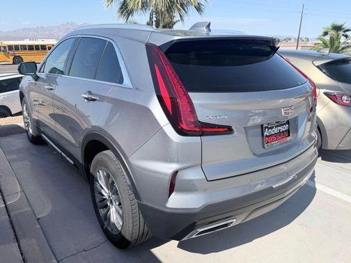 2025 Cadillac XT4 Premium Luxury