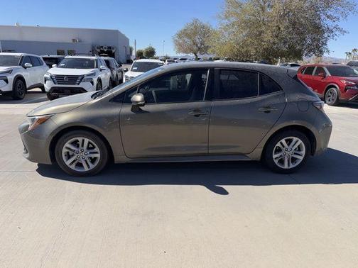 2020 Toyota Corolla Hatchback SE