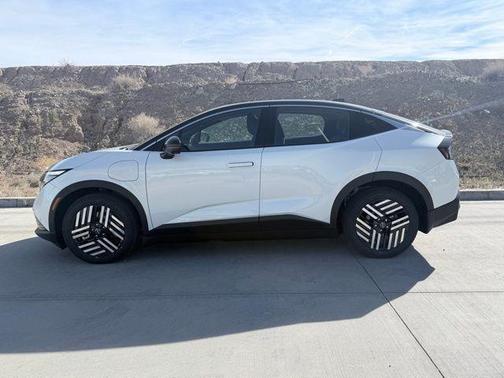 White / Black 2026 Nissan Leaf SV+