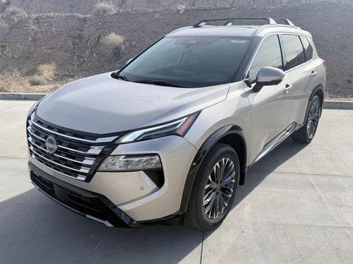 Champagne Silve 2026 Nissan Rogue Platinum