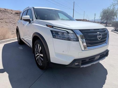 2022 Nissan Pathfinder Platinum