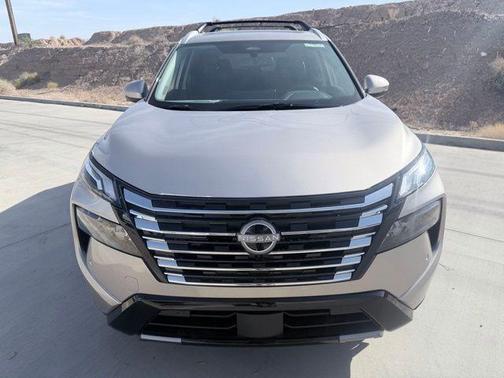 Champagne Silve 2026 Nissan Rogue Platinum