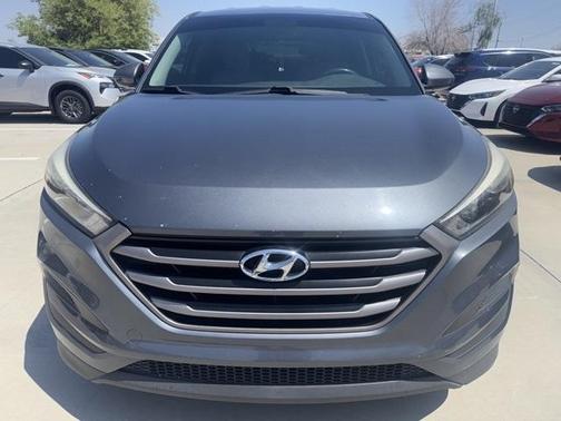 2016 Hyundai TUCSON SE