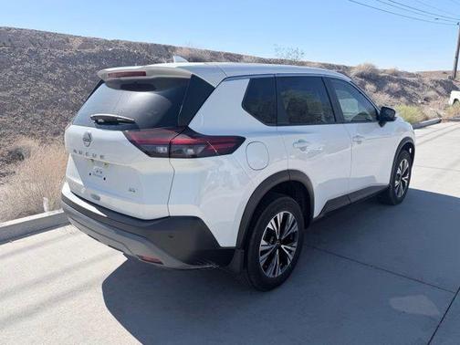 White 2023 Nissan Rogue SV