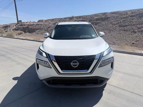 White 2023 Nissan Rogue SV
