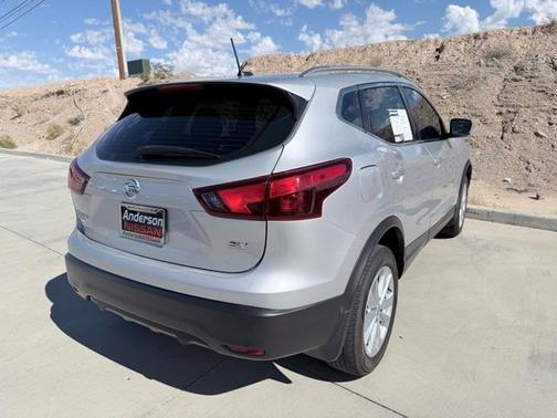 2018 Nissan Rogue Sport SV