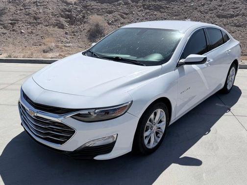 Summit White 2022 Chevrolet Malibu LT