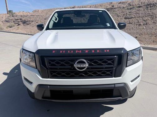 2022 Nissan Frontier S