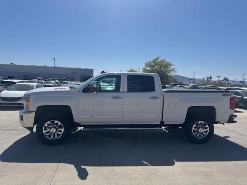Summit White 2018 Chevrolet Silverado 3500 LTZ