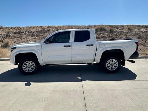 2024 Toyota Tacoma SR