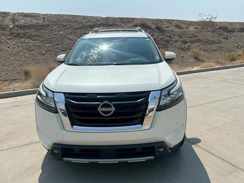 2022 Nissan Pathfinder Platinum