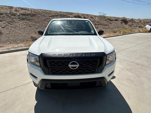 2022 Nissan Frontier S