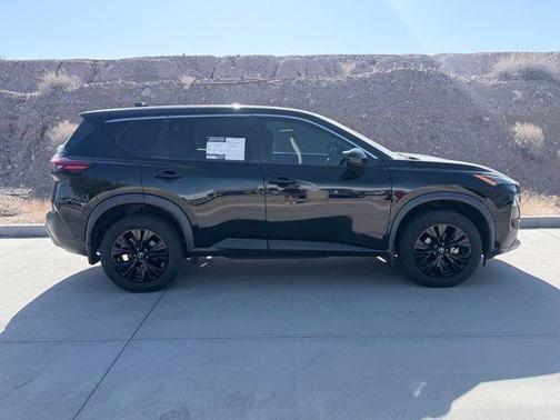 Black 2022 Nissan Rogue SV