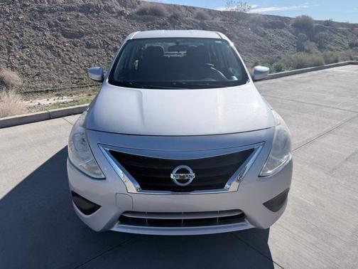 2017 Nissan Versa 1.6 SV