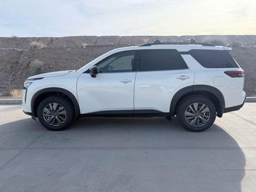 Everest White P 2026 Nissan Pathfinder SV