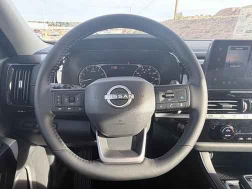 Everest White P 2026 Nissan Pathfinder SV