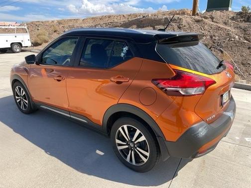 2019 Nissan Kicks SR