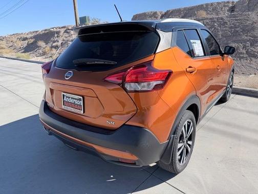 2019 Nissan Kicks SR