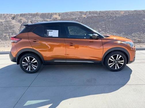 2019 Nissan Kicks SR